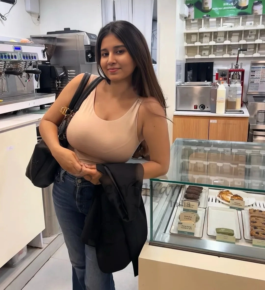 Call Girl Bangalore Aayushi