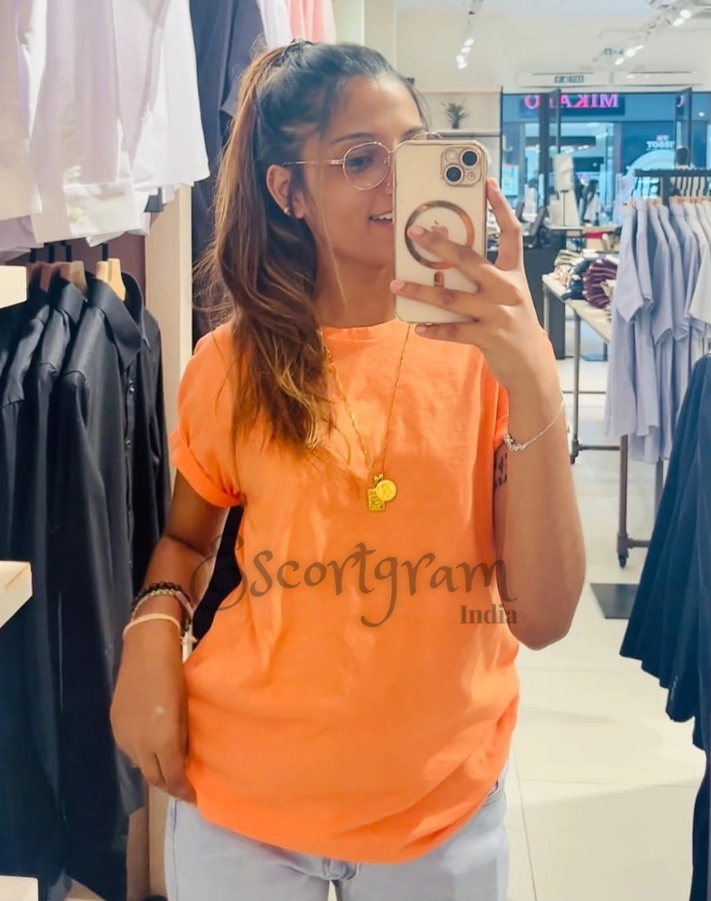 Call Girl Bangalore Shrishti Sharma