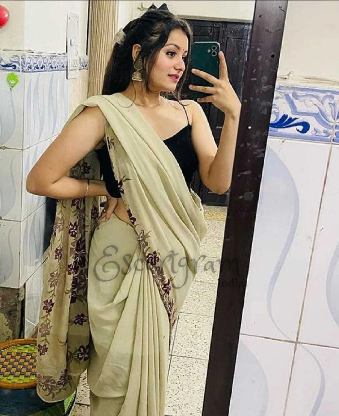 Call Girl Bangalore Kajal Rastogi