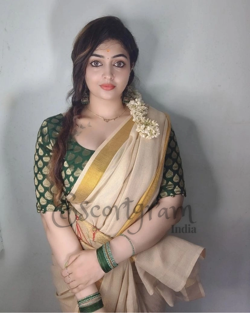 Call Girl Bangalore - Lovely Hotty